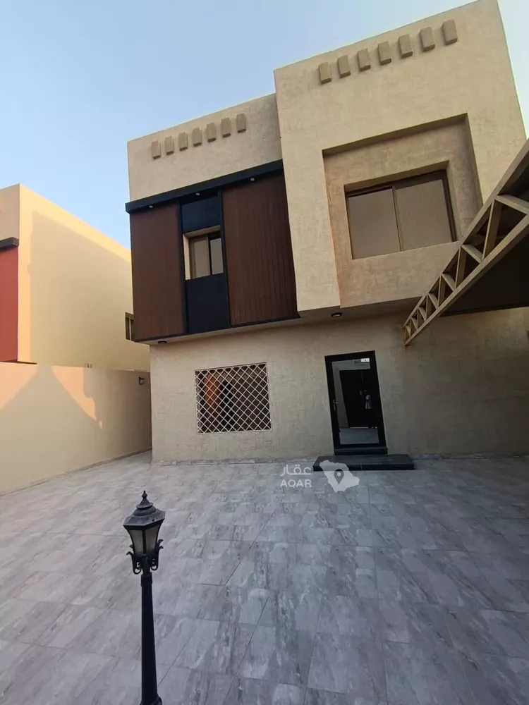 فيلا للبيع في شارع ابي بكر الصفي, حي الوسام, مدينة الظهران, المنطقة الشرقية 6