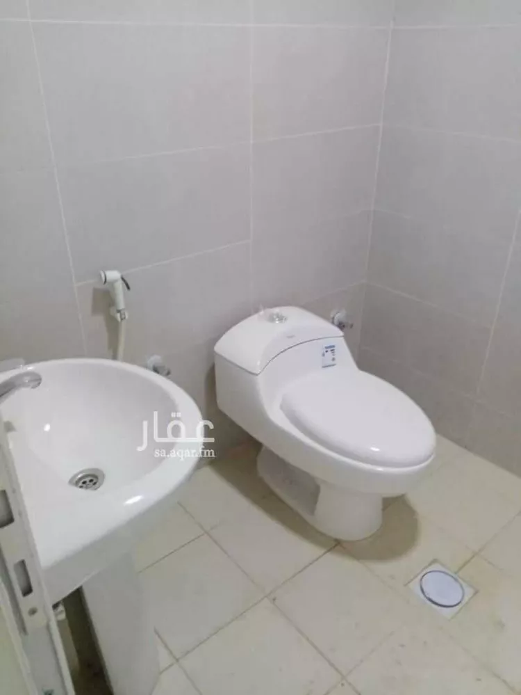 شقة للإيجار في شارع الثالث, حي الثقبة, مدينة الخبر, المنطقة الشرقية صورة 2