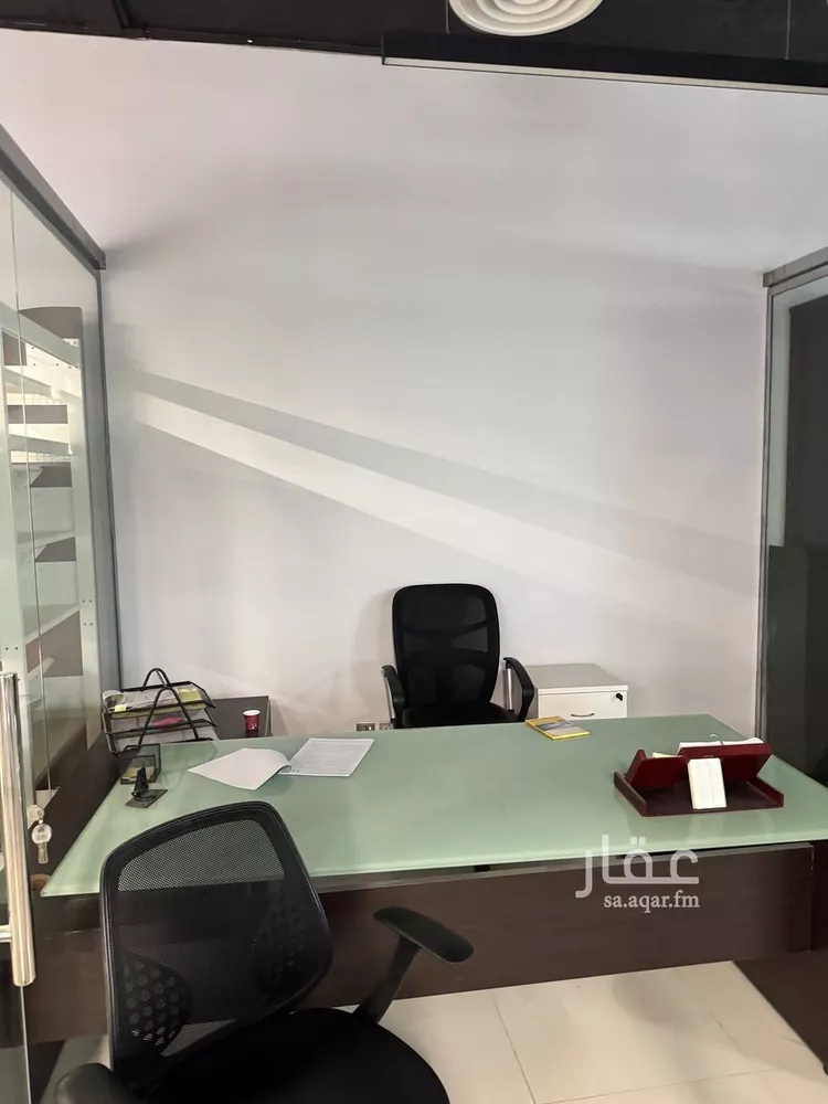 مكتب تجاري للإيجار في شارع الملك عبدالعزيز ابن عبدالرحمن سعود الفرعي, حي الياسمين, مدينة الرياض, منطقة الرياض صورة 2