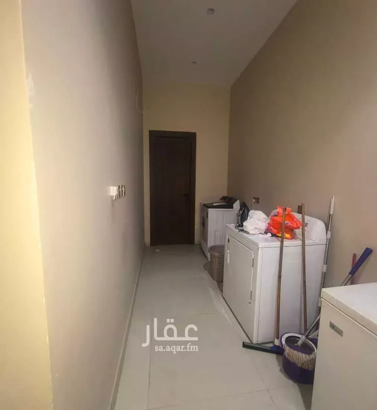 فيلا للبيع في شارع جبل عماية ، حي عريض ، الرياض ، منطقة الرياض صورة 2