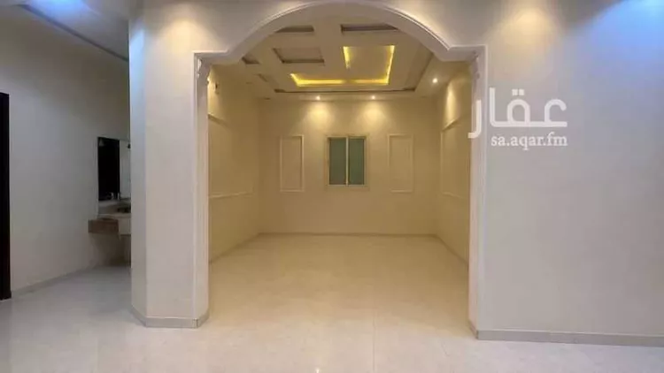 فيلا للبيع في شارع جبل المشايخ, حي القادسية, مدينة الرياض, منطقة الرياض صورة 2