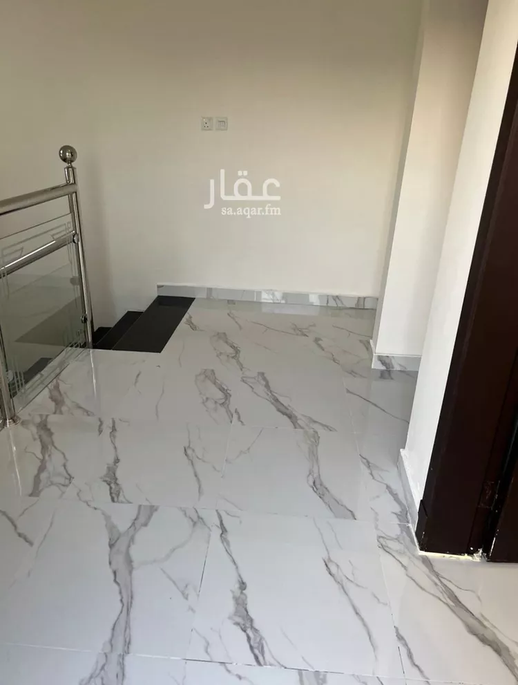 فيلا للبيع في شارع سديرة, حي عكاظ, مدينة الرياض, منطقة الرياض صورة 5