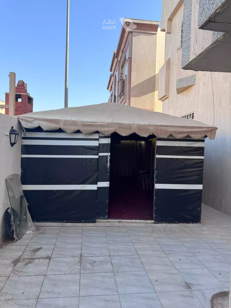 عمارة للبيع في شارع رافع ابن عمرو, حي القبلتين, مدينة المدينة المنورة, منطقة المدينة المنورة 5