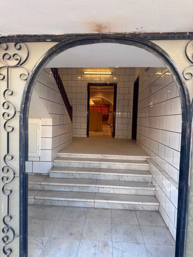عمارة للبيع في شارع رافع ابن عمرو, حي القبلتين, مدينة المدينة المنورة, منطقة المدينة المنورة 7