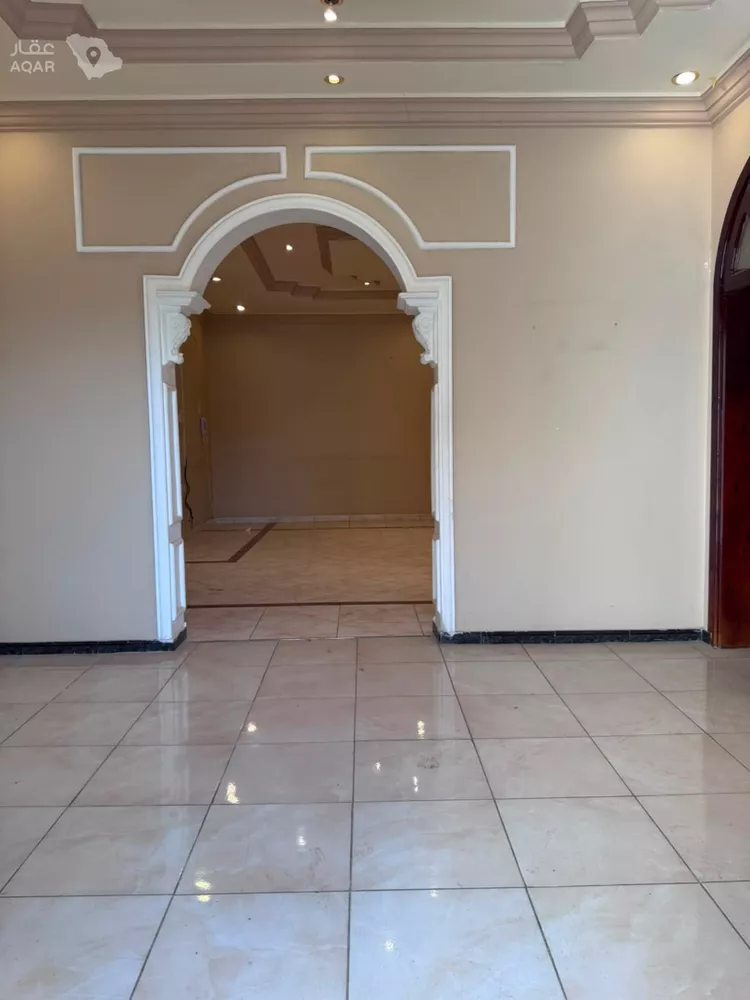 عمارة للبيع في شارع رافع ابن عمرو, حي القبلتين, مدينة المدينة المنورة, منطقة المدينة المنورة 13