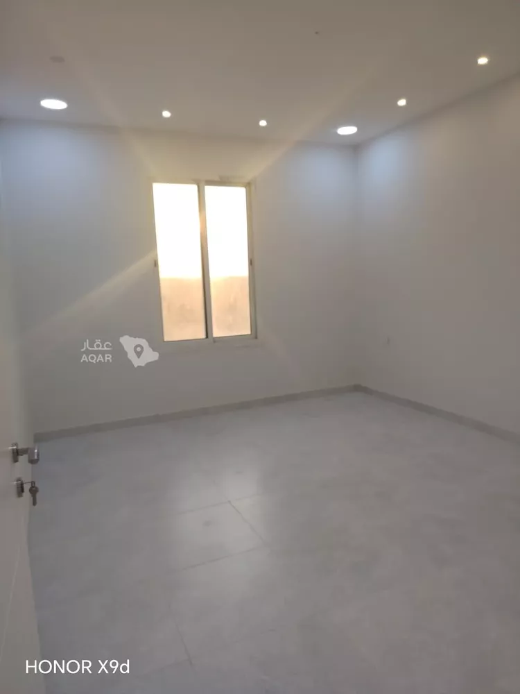فيلا للبيع في شارع ابراهيم المزني, حي ضاحية الملك فهد, مدينة الدمام, المنطقة الشرقية صورة 3