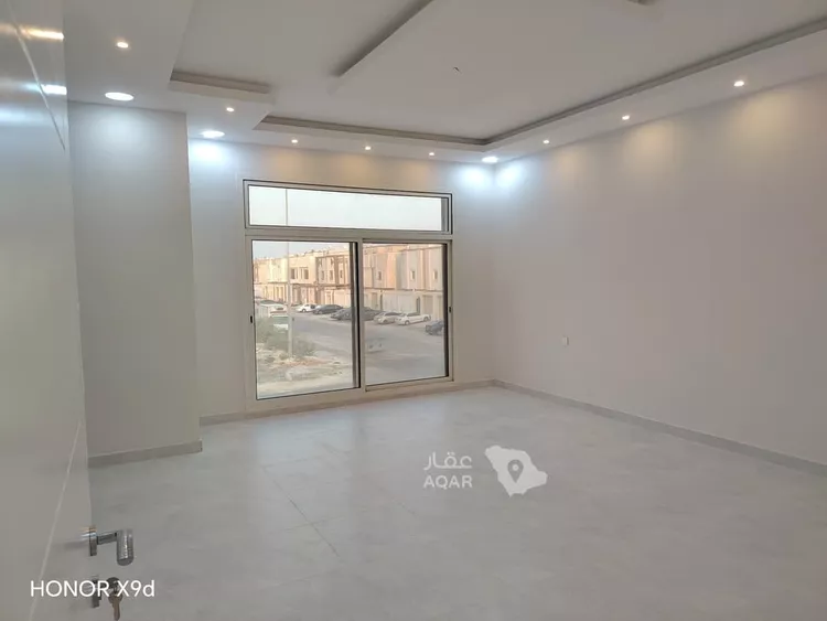 فيلا للبيع في شارع ابراهيم المزني, حي ضاحية الملك فهد, مدينة الدمام, المنطقة الشرقية 9