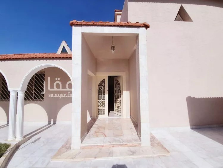 فيلا للإيجار في شارع النقرة, حي الورود, مدينة الرياض, منطقة الرياض صورة 3