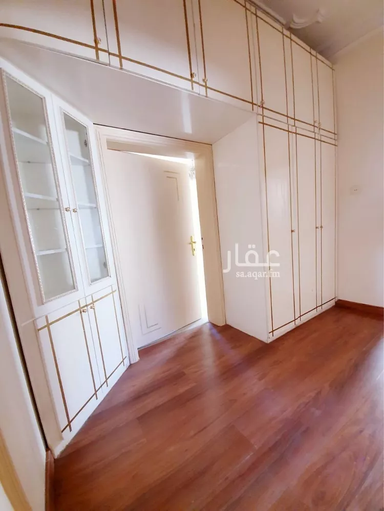 فيلا للإيجار في شارع النقرة, حي الورود, مدينة الرياض, منطقة الرياض