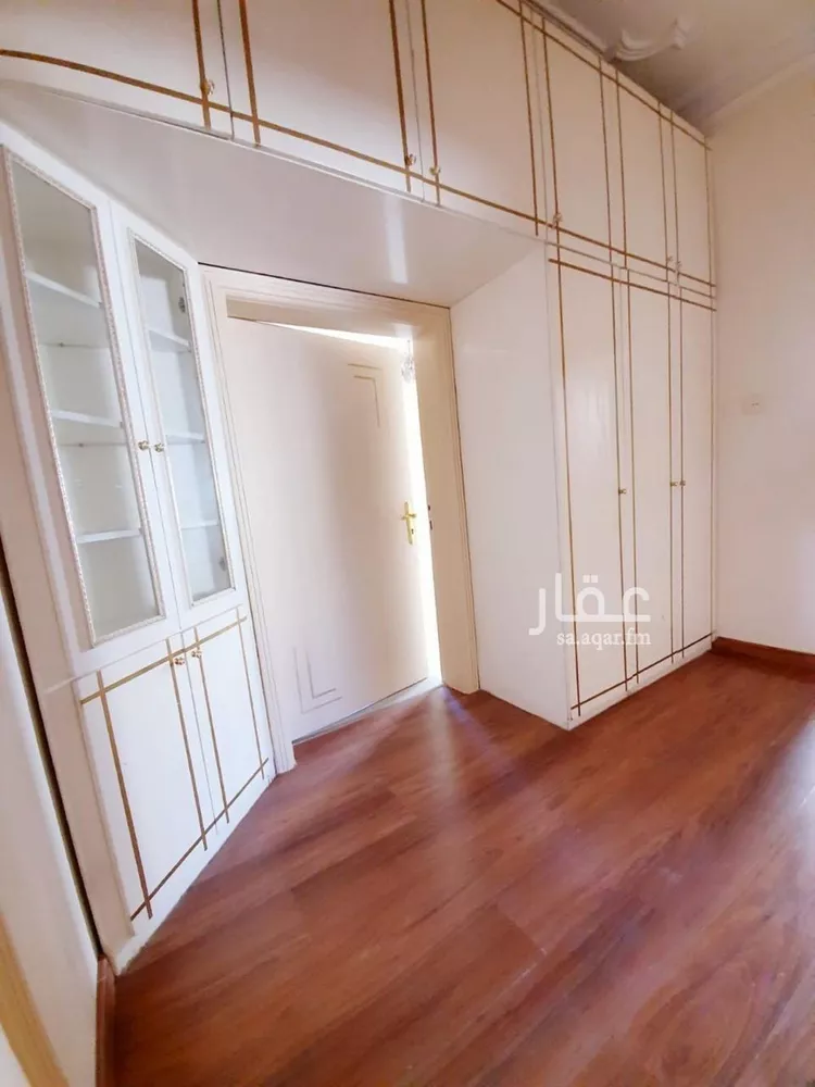 فيلا للإيجار في شارع النقرة, حي الورود, مدينة الرياض, منطقة الرياض