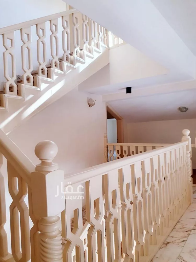 فيلا للإيجار في شارع النقرة, حي الورود, مدينة الرياض, منطقة الرياض صورة 5