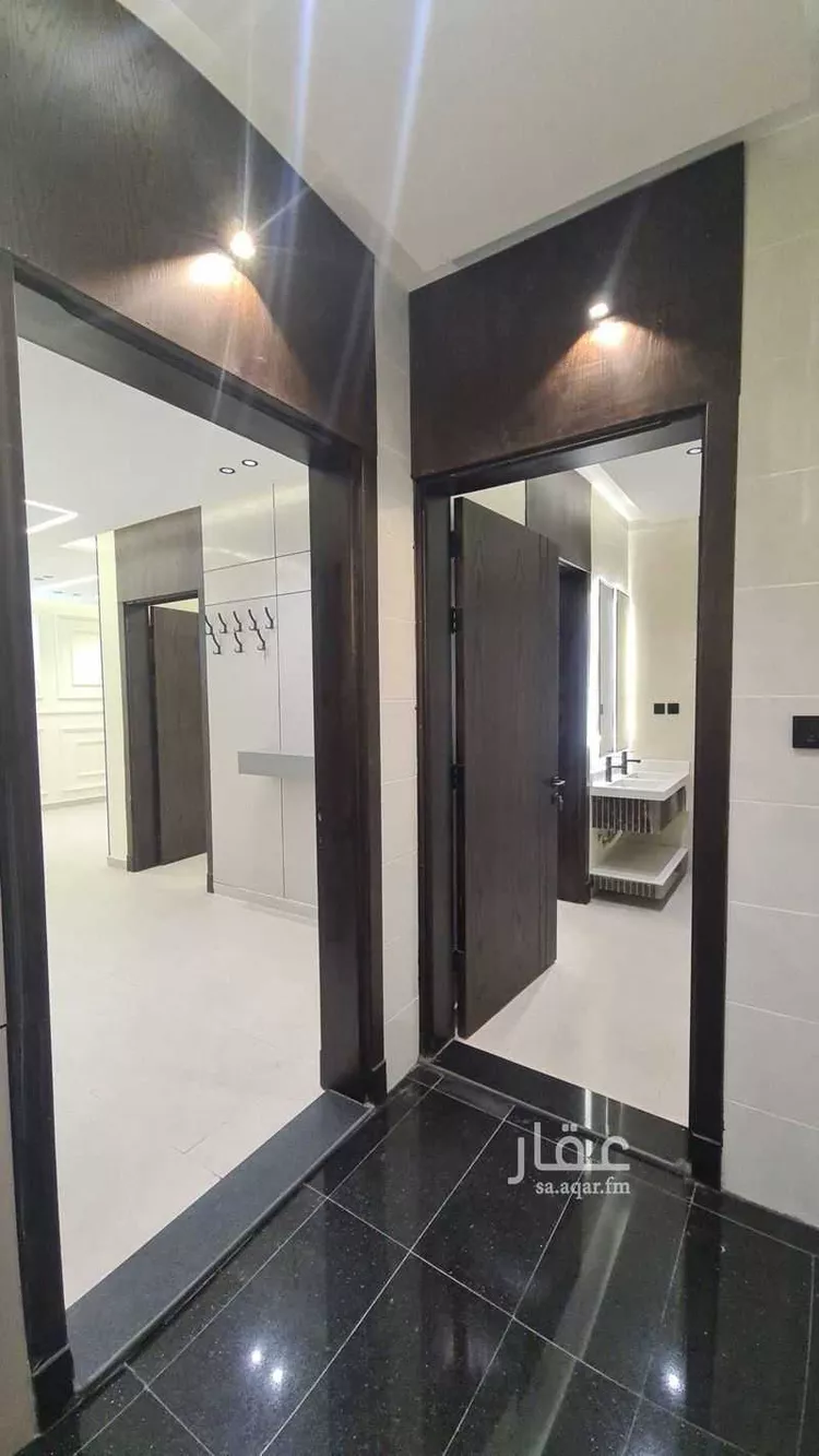 شقة للبيع في شارع حسن عجيمي, حي الحلقة الشرقية, مدينة الطائف, منطقة مكة المكرمة صورة 3