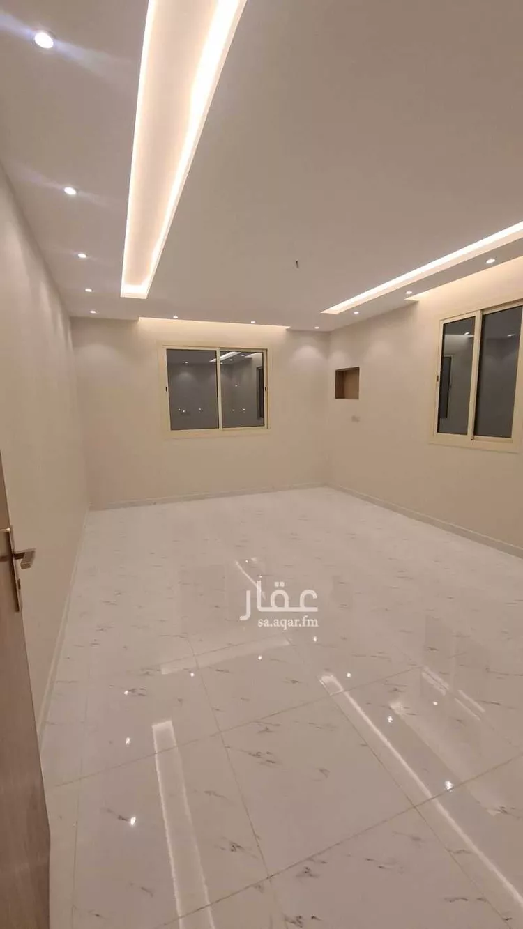 شقة للبيع في شارع احمد الازدي, حي الحلقة الغربية, مدينة الطائف, منطقة مكة المكرمة 18