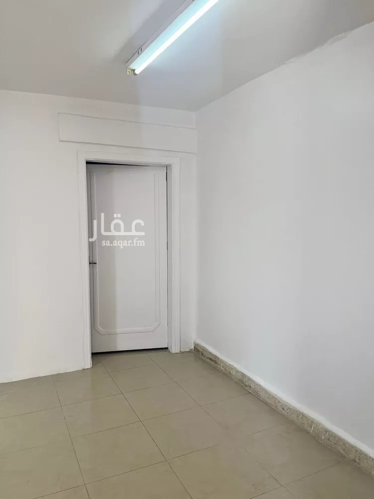 شقة للإيجار في شارع عبادة بن الصامت, حي الروضة, مدينة الرياض, منطقة الرياض صورة 3