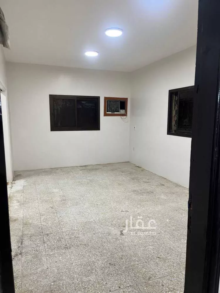 عمارة للإيجار في شارع الشويكي, حي الروضة, مدينة الرياض, منطقة الرياض