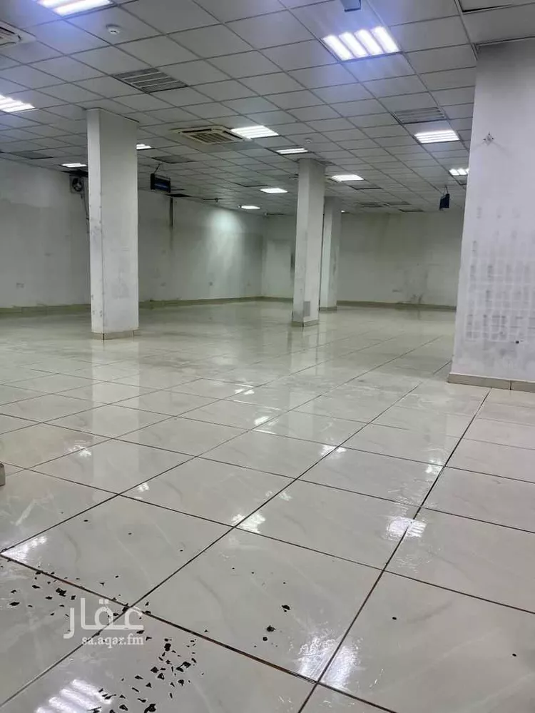 محل للإيجار في شارع ابي سعيد الخدري, حي الملك فيصل, مدينة الرياض, منطقة الرياض صورة 4