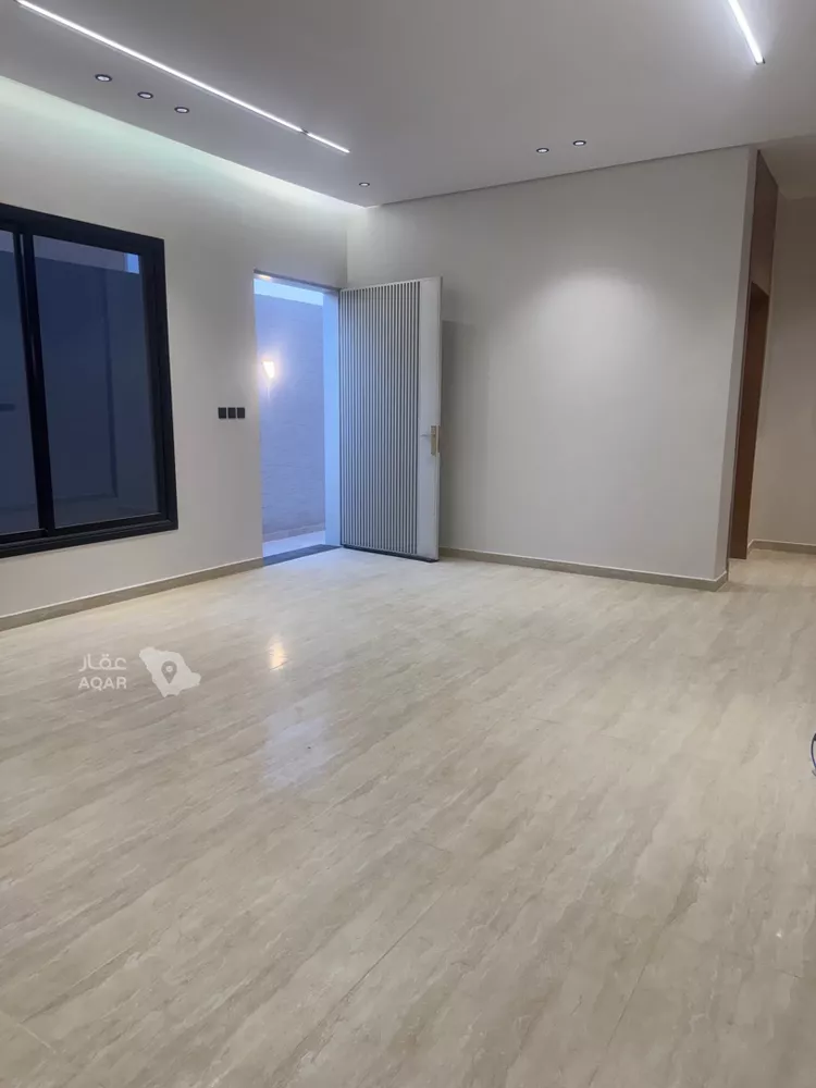 Floor for Sale in Riyadh An Nadhim 7