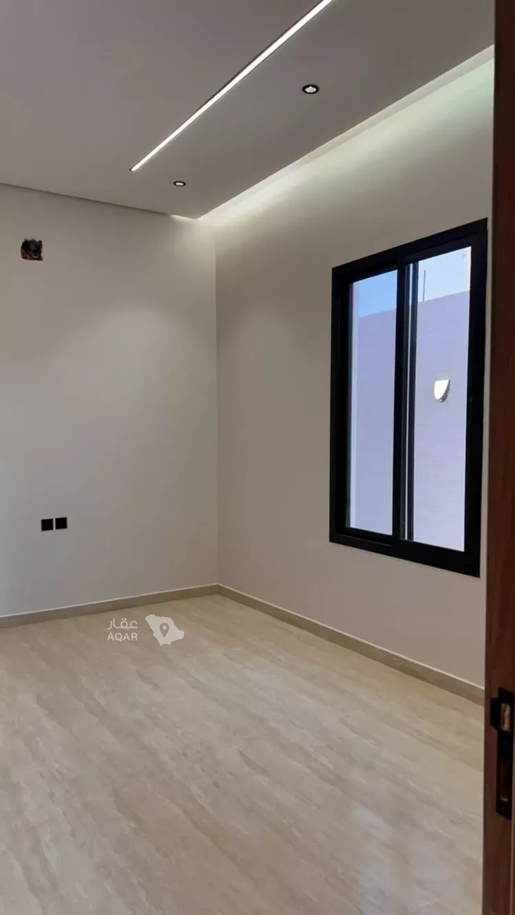 Floor for Sale in Riyadh An Nadhim 9