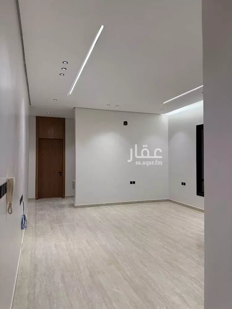 فيلا للبيع في شارع التخبه الحبيب طريق خريص, حي النظيم, مدينة الرياض, منطقة الرياض صورة 2