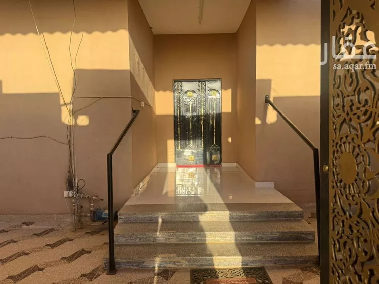 فيلا للبيع في شارع ابراهيم بن حارثة, حي الغدير, مدينة روضه سدير, منطقة الرياض صورة 2