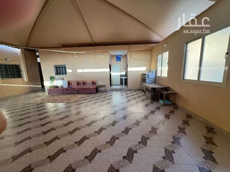 فيلا للبيع في شارع ابراهيم بن حارثة, حي الغدير, مدينة روضه سدير, منطقة الرياض صورة 3