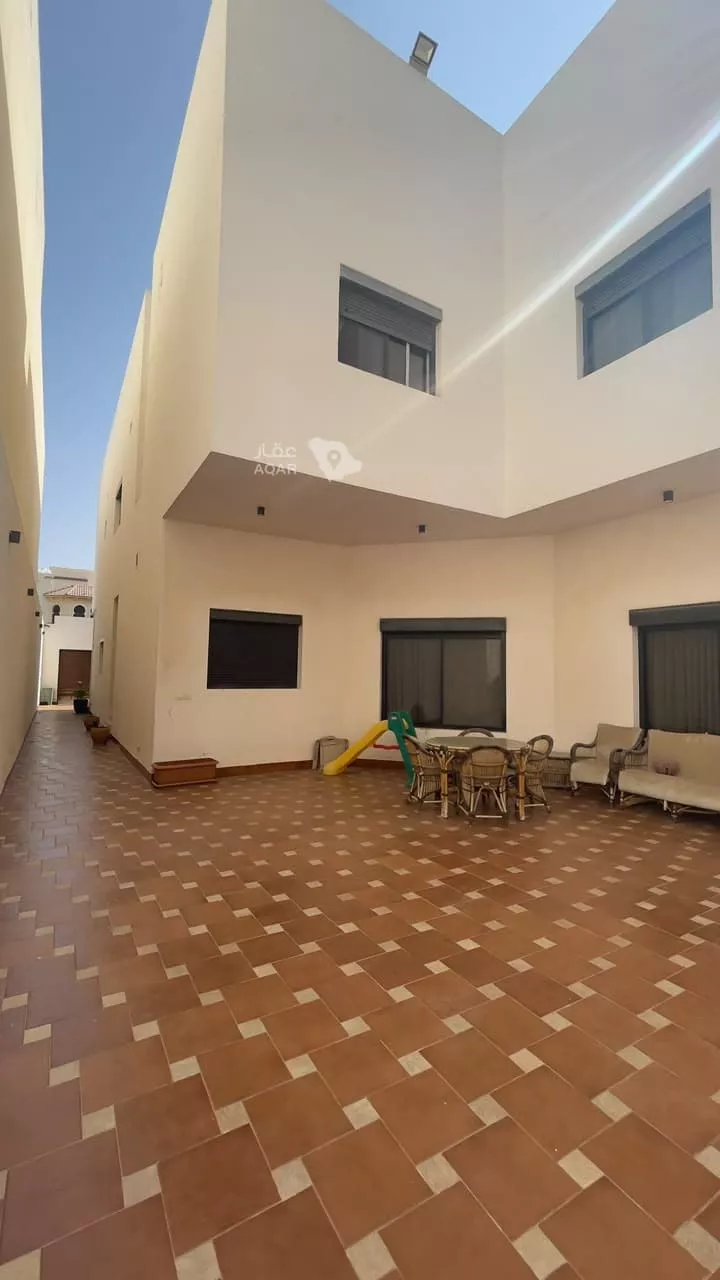 فيلا للبيع في شارع غرفه بن حارث, حي أبحر الجنوبية, مدينة جدة, منطقة مكة المكرمة صورة 3