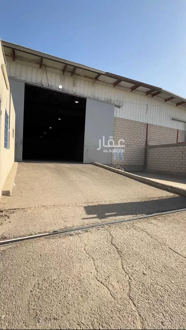 Warehouse for Rent in Jeddah As Sarawat صورة 3