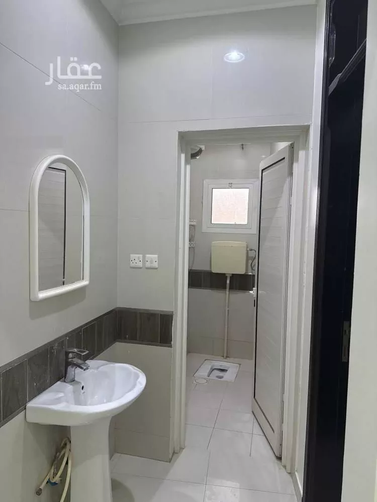 شقة للإيجار في شارع محمد الصناع, حي العريجاء, مدينة الرياض, منطقة الرياض صورة 4