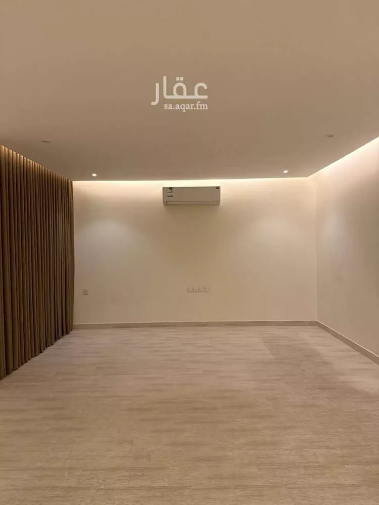 فيلا للإيجار في شارع صالح النوفلي, حي العريجاء الأوسط, مدينة الرياض, منطقة الرياض 8