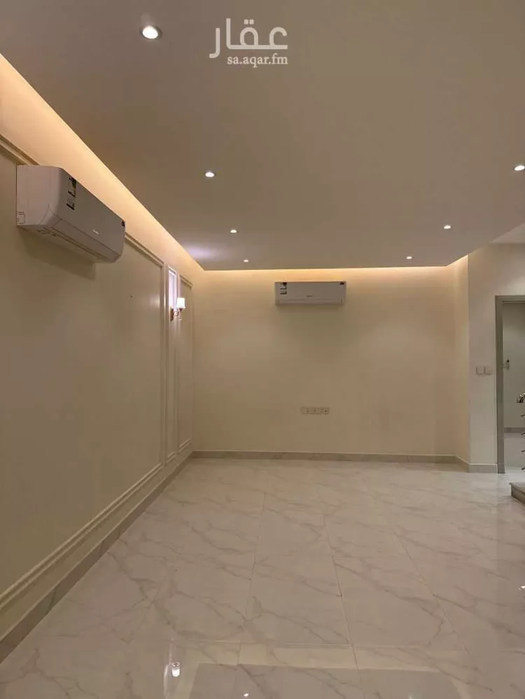 فيلا للإيجار في شارع صالح النوفلي, حي العريجاء الأوسط, مدينة الرياض, منطقة الرياض 11