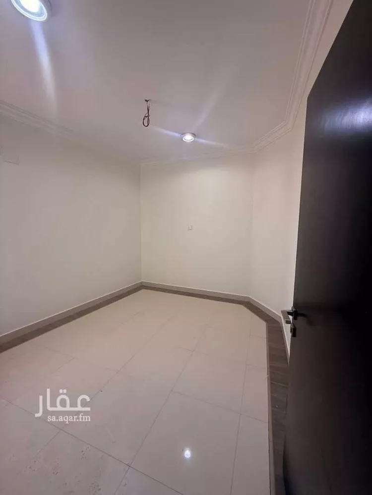 شقة للإيجار في شارع معن بن حذيفة, حي العريجاء, مدينة الرياض, منطقة الرياض صورة 4