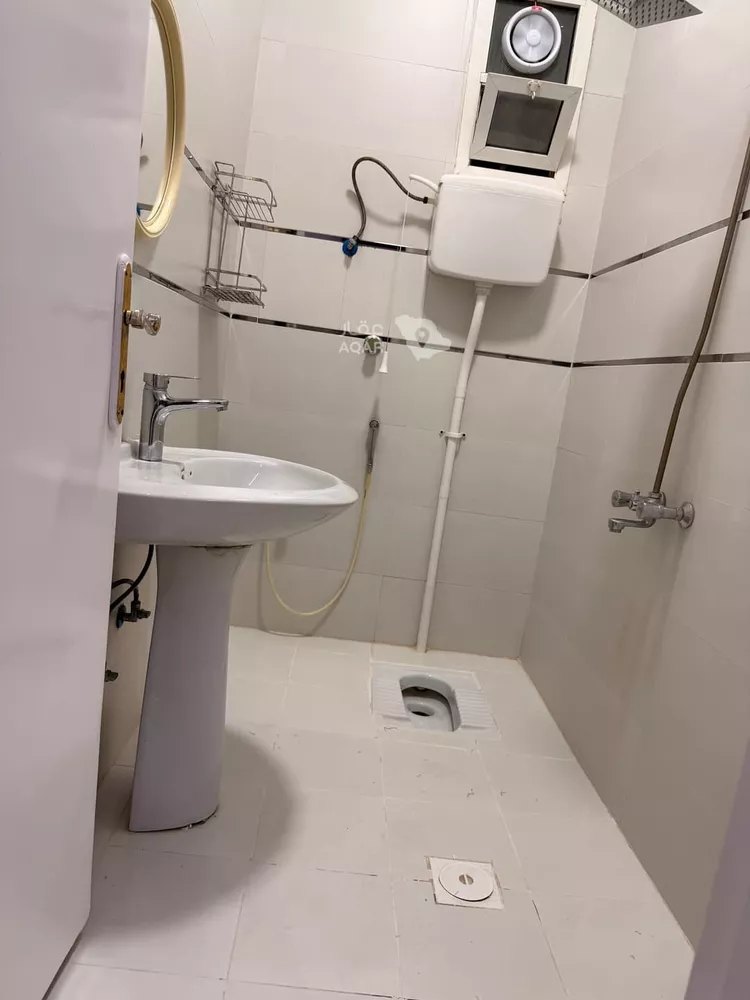 شقة للإيجار في شارع خليل بن اسحاق, حي العريجاء الأوسط, مدينة الرياض, منطقة الرياض 4