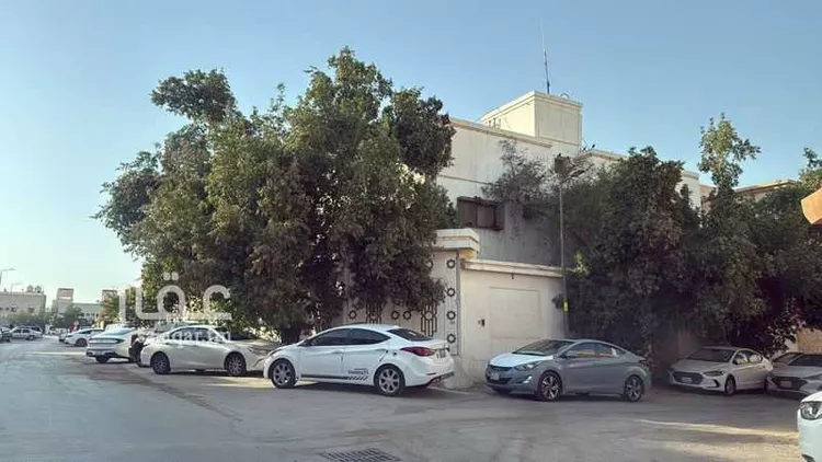 فيلا للبيع في شارع إبراهيم بن باز, حي العريجاء الغربي, مدينة الرياض, منطقة الرياض صورة 5