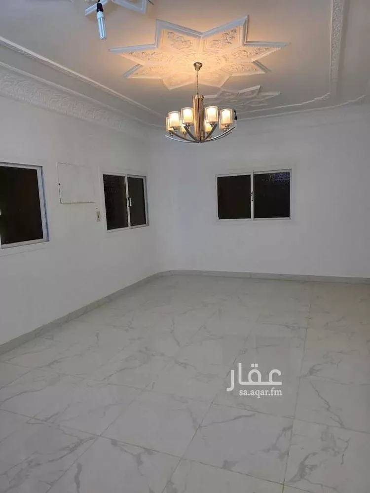 شقة للإيجار في شارع ثروان ابن فزارة ، حي المضباع ، الطائف ، الطائف صورة 3