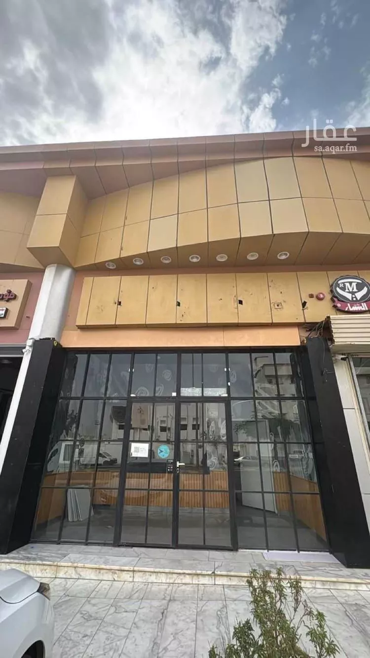محل للإيجار في شارع الحويرث بن عبد الله بن خلف الغفاري, حي المنتزة الشرقي, مدينة بريدة, منطقة القصيم صورة 3