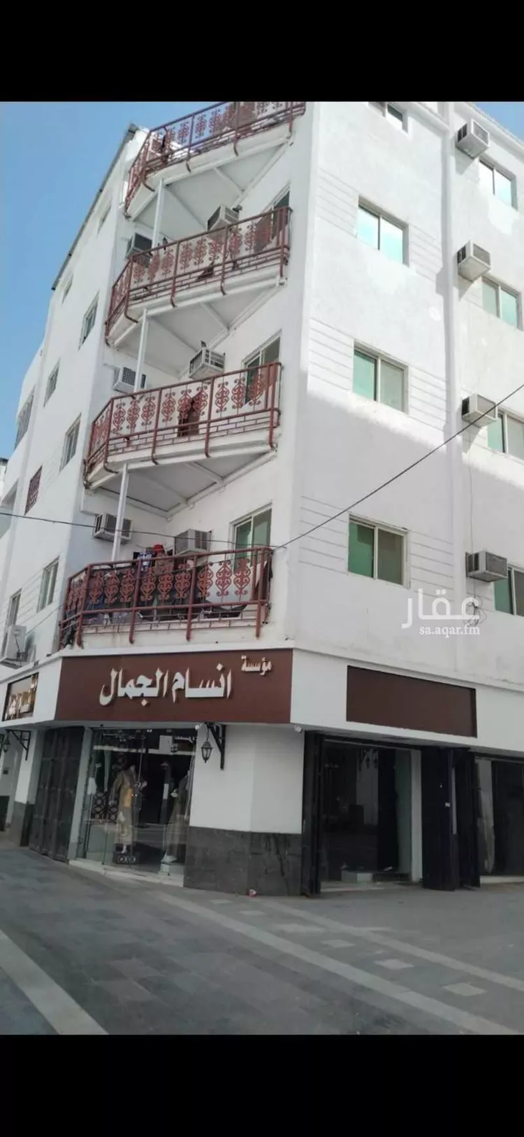 عمارة للبيع في شارع قباء الطالع, حي المغيسلة, مدينة المدينة المنورة, منطقة المدينة المنورة