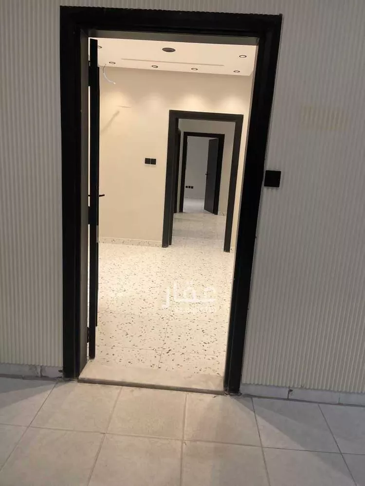 مكتب تجاري للإيجار في شارع الملك عبدالعزيز ابن عبدالرحمن سعود, حي المصيف, مدينة الرياض, منطقة الرياض