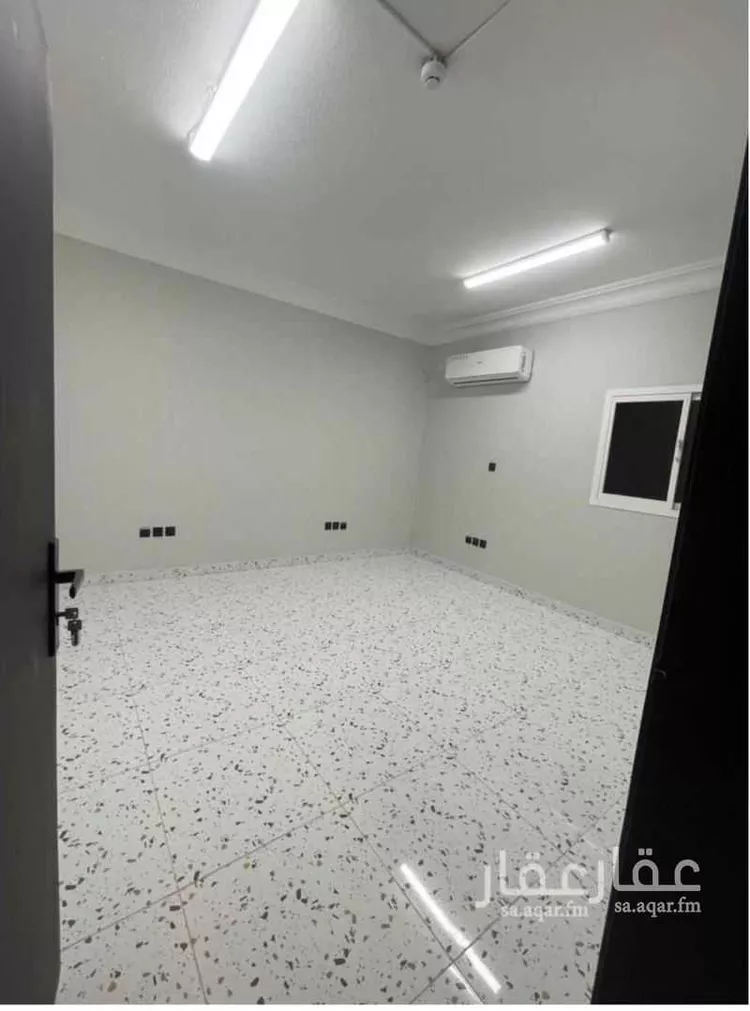 مكتب تجاري للإيجار في شارع الملك عبدالعزيز ابن عبدالرحمن سعود, حي المصيف, مدينة الرياض, منطقة الرياض صورة 4