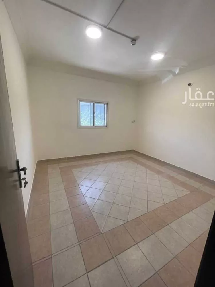 مكتب تجاري للإيجار في شارع الملك عبدالعزيز ابن عبدالرحمن سعود, حي المصيف, مدينة الرياض, منطقة الرياض صورة 3