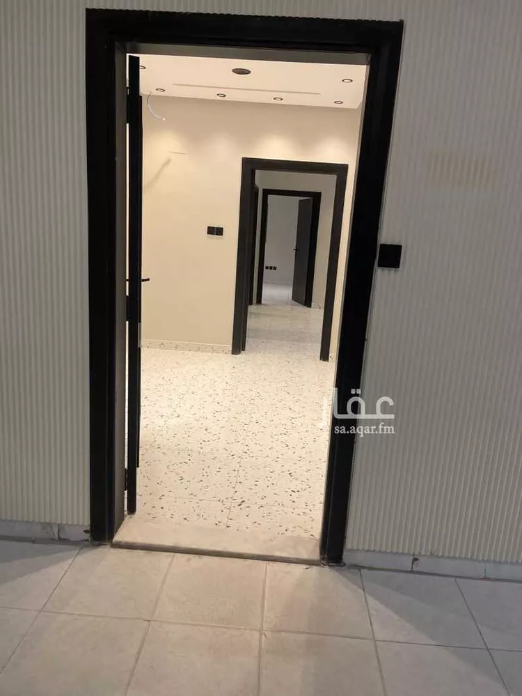 مكتب تجاري للإيجار في شارع الملك عبدالعزيز ابن عبدالرحمن سعود, حي المصيف, مدينة الرياض, منطقة الرياض
