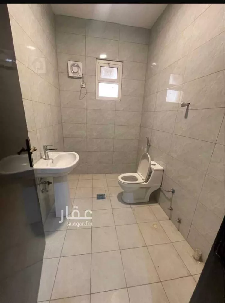 مكتب تجاري للإيجار في شارع الملك عبدالعزيز ابن عبدالرحمن سعود, حي المصيف, مدينة الرياض, منطقة الرياض صورة 2