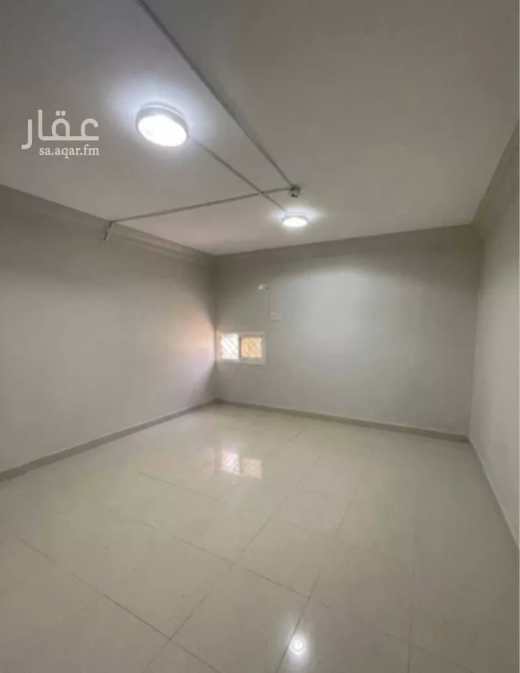 مكتب تجاري للإيجار في شارع الملك عبدالعزيز ابن عبدالرحمن سعود, حي المصيف, مدينة الرياض, منطقة الرياض