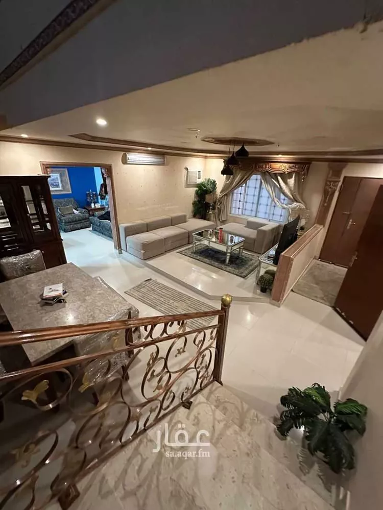 فيلا للبيع في شارع عبدالله بن المغيرة, حي إشبيلية, مدينة الرياض, منطقة الرياض صورة 5