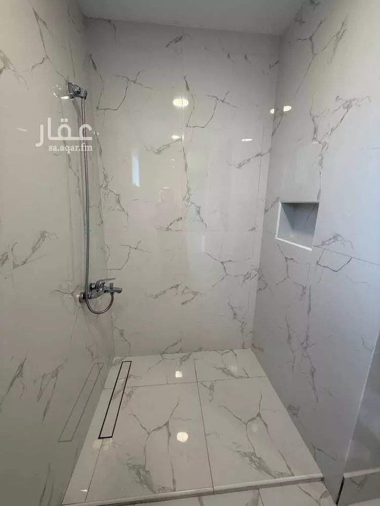فيلا للبيع في شارع العصار, حي إشبيلية, مدينة الرياض, منطقة الرياض 8