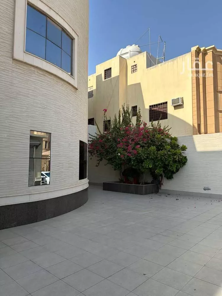 فيلا للبيع في شارع الصدفي, حي إشبيلية, مدينة الرياض, منطقة الرياض