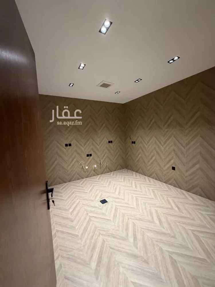 فيلا للبيع في شارع رزام, حي الغدير, مدينة أبها, منطقة عسير صورة 3