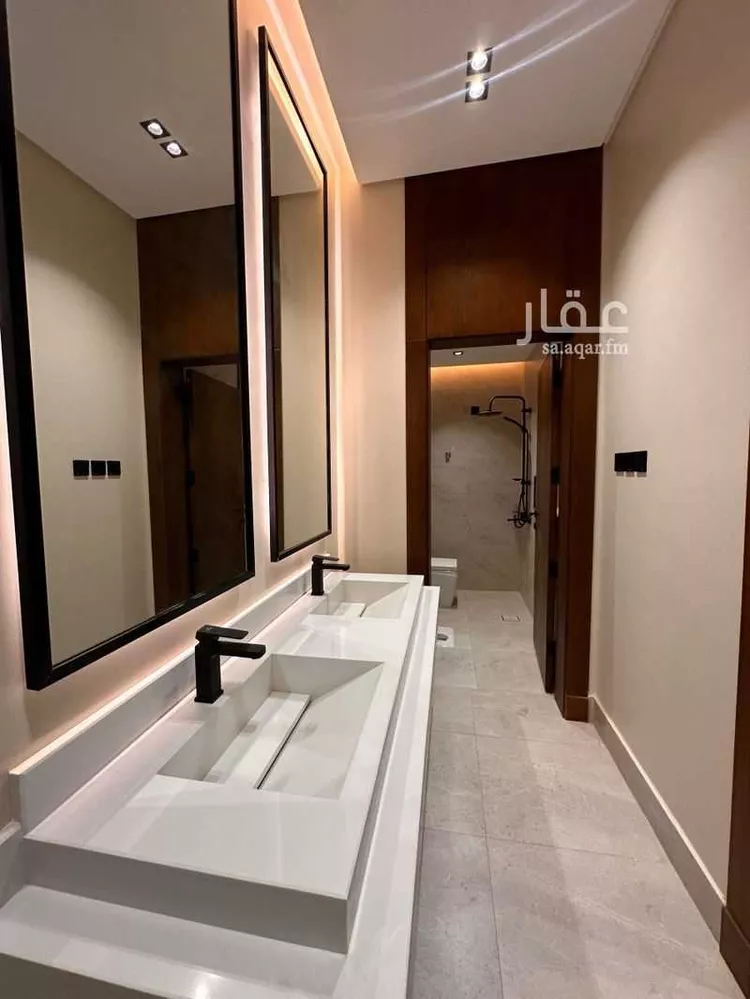 فيلا للبيع في شارع عوف ابن عبدالله ابن الاحمر, حي الشرف, مدينة خميس مشيط, منطقة عسير صورة 4