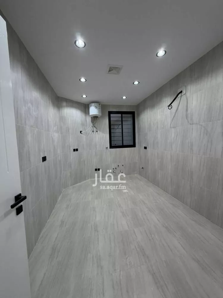 Apartment for Sale in Khamis Mushait Ar Rabie 11