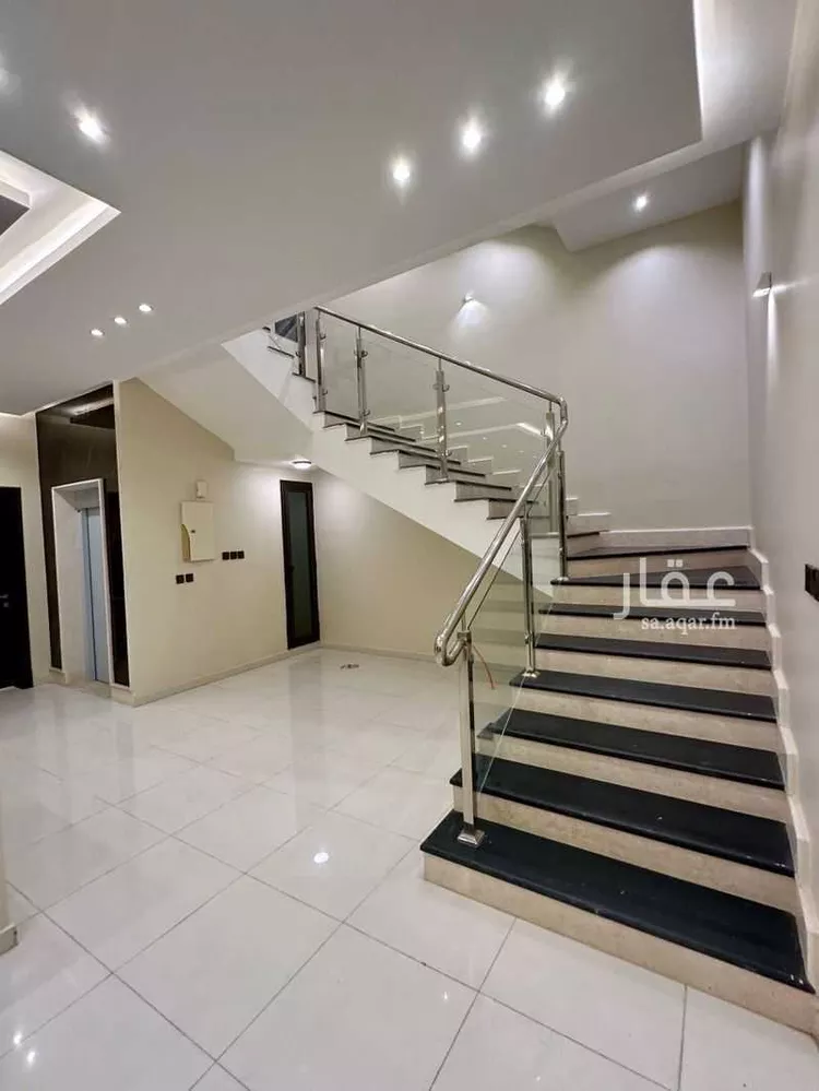 فيلا للبيع في شارع ابي بكر التهامي, حي اليرموك, مدينة خميس مشيط, منطقة عسير صورة 4