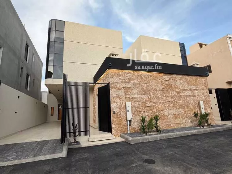 فيلا للبيع في شارع سرية عجز هوازن, حي المطار, مدينة أبها, منطقة عسير صورة 5